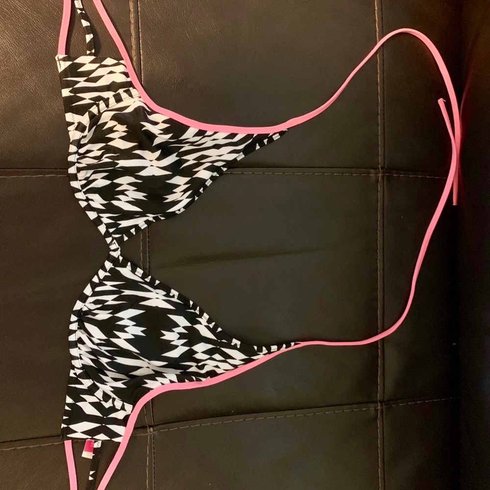 VS bikini top